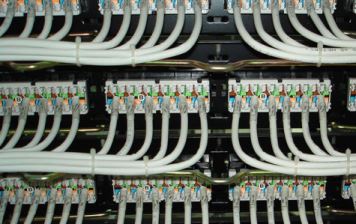 �W(w��ng)�j(lu��)����ϵ�y(t��ng)ʩ���ļ���(ji��)�c